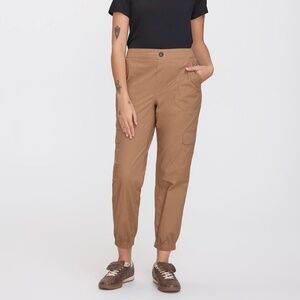 Reitmans Tan Cuffed Ankle Cargo Jogger Pants – Size Large LONG Inseam NWoT